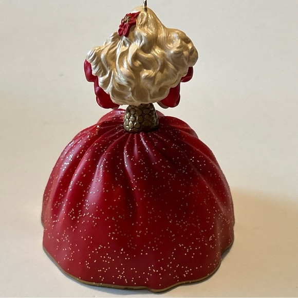 1993 Holiday Barbie Hallmark ornament 1st in series - Picture 5 of 7